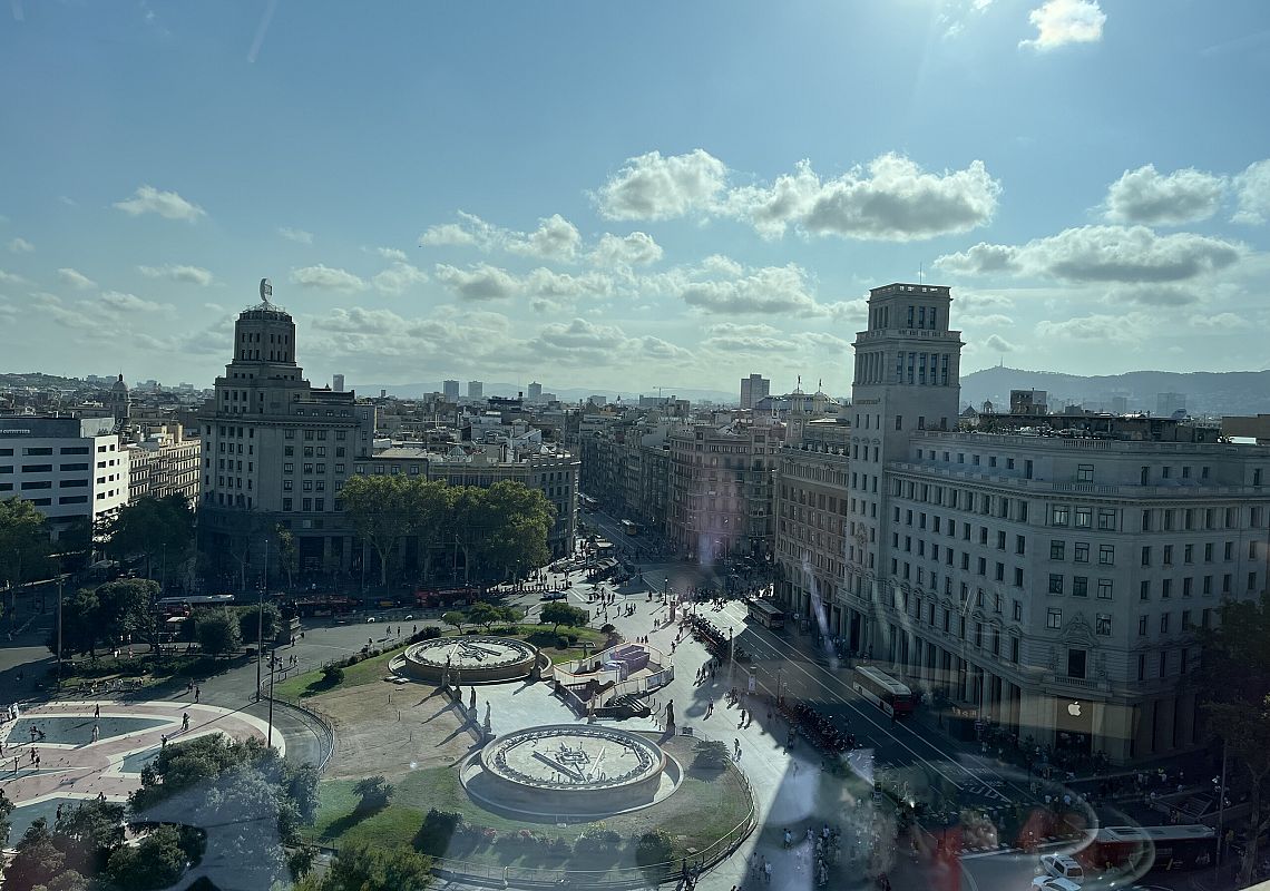 SpainBcn-Programms STAFF TRAINING- ENGLISH-COURSE, Barcelona